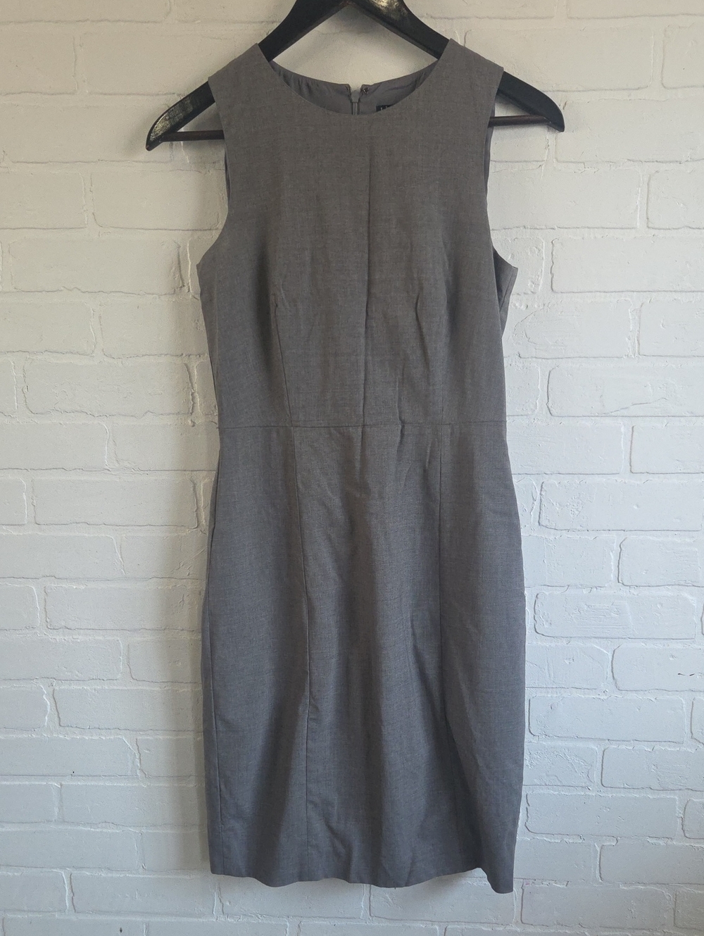 Theory Sleeveless Wool Sheath Dress in Grey
